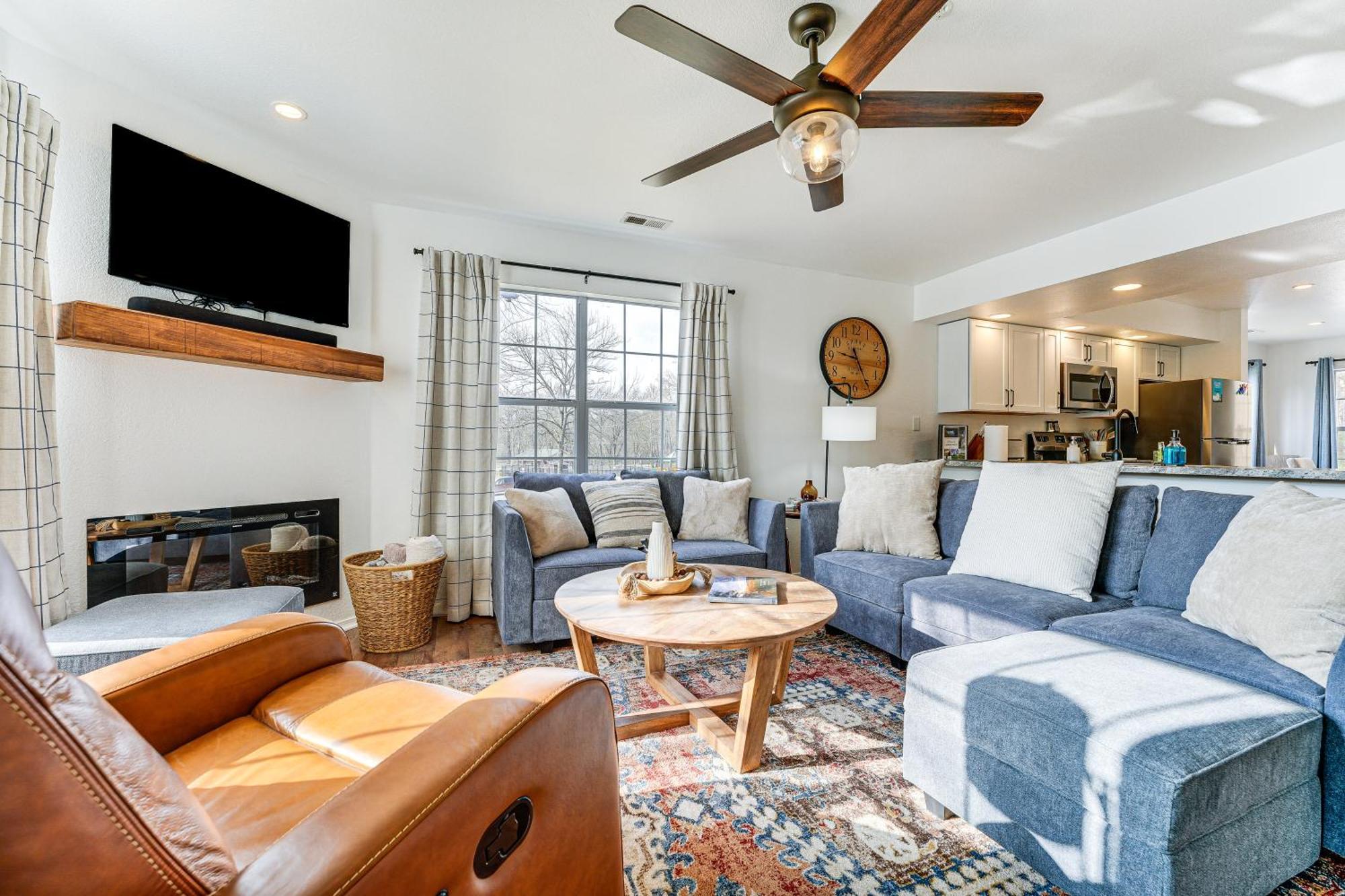 Branson Lakefront Condo With Sunroom And Lake Views! Exterior photo